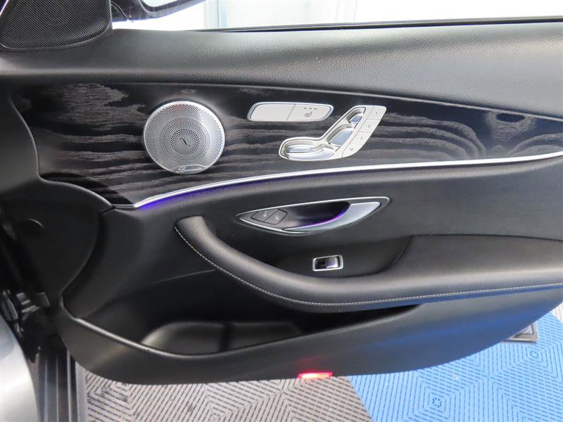 Used 2018 Mercedes-Benz E 300 image 38