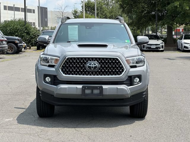 Used 2018 Toyota Tacoma TRD Sport AWD/4WD image 6