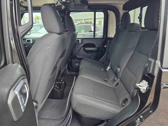 Used 2021 Jeep Gladiator Sport AWD/4WD image 14