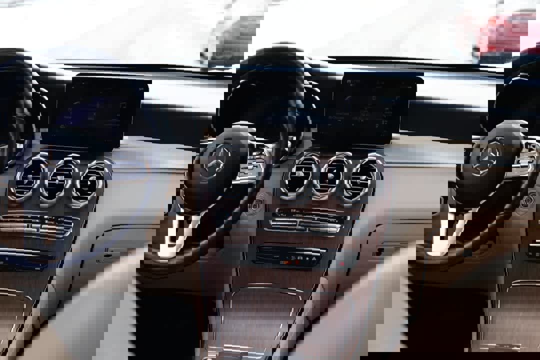 Used 2021 Mercedes-Benz GLC 300 GLC 300 image 22