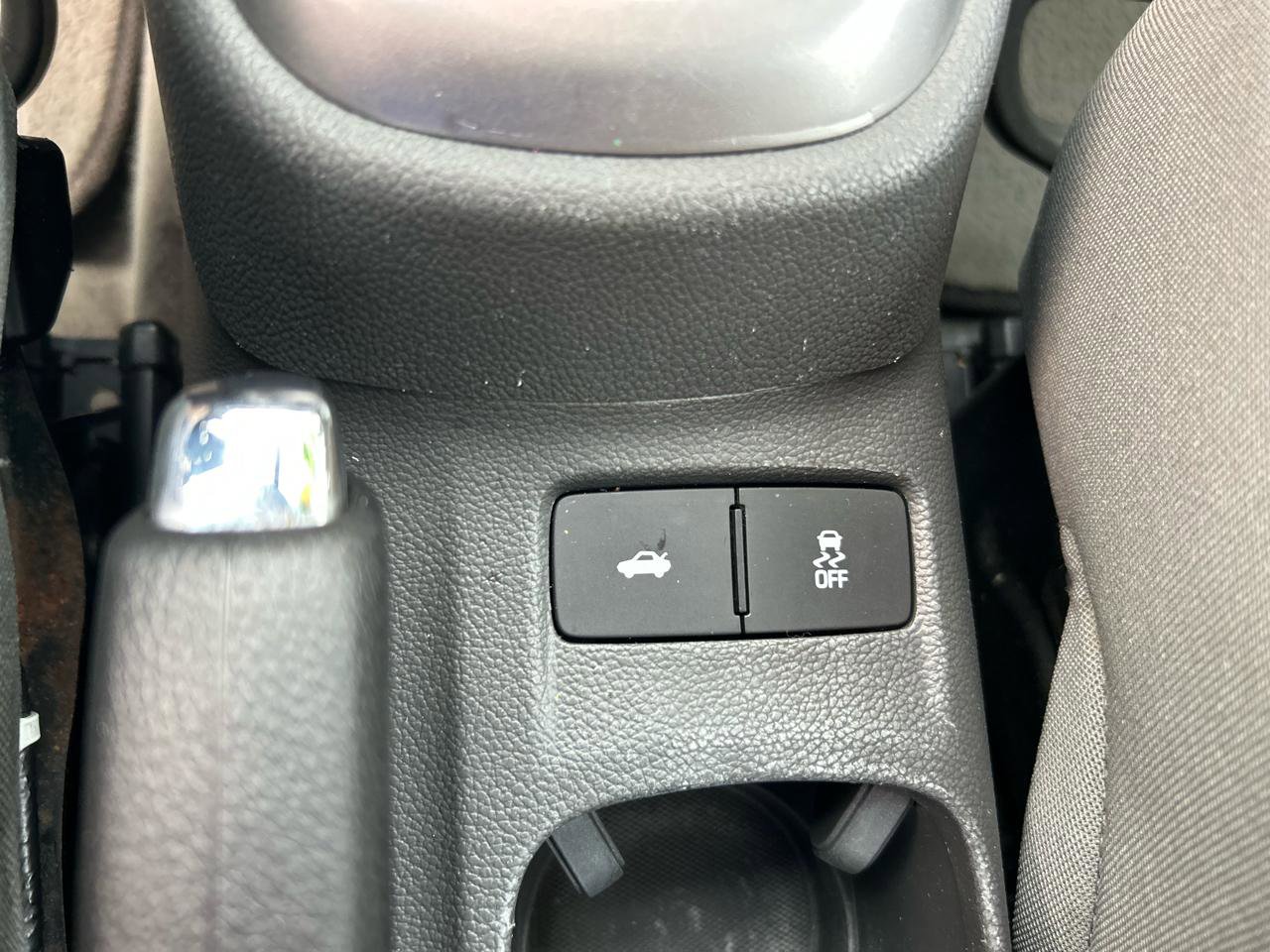 Used 2017 Chevrolet Sonic LT image 20