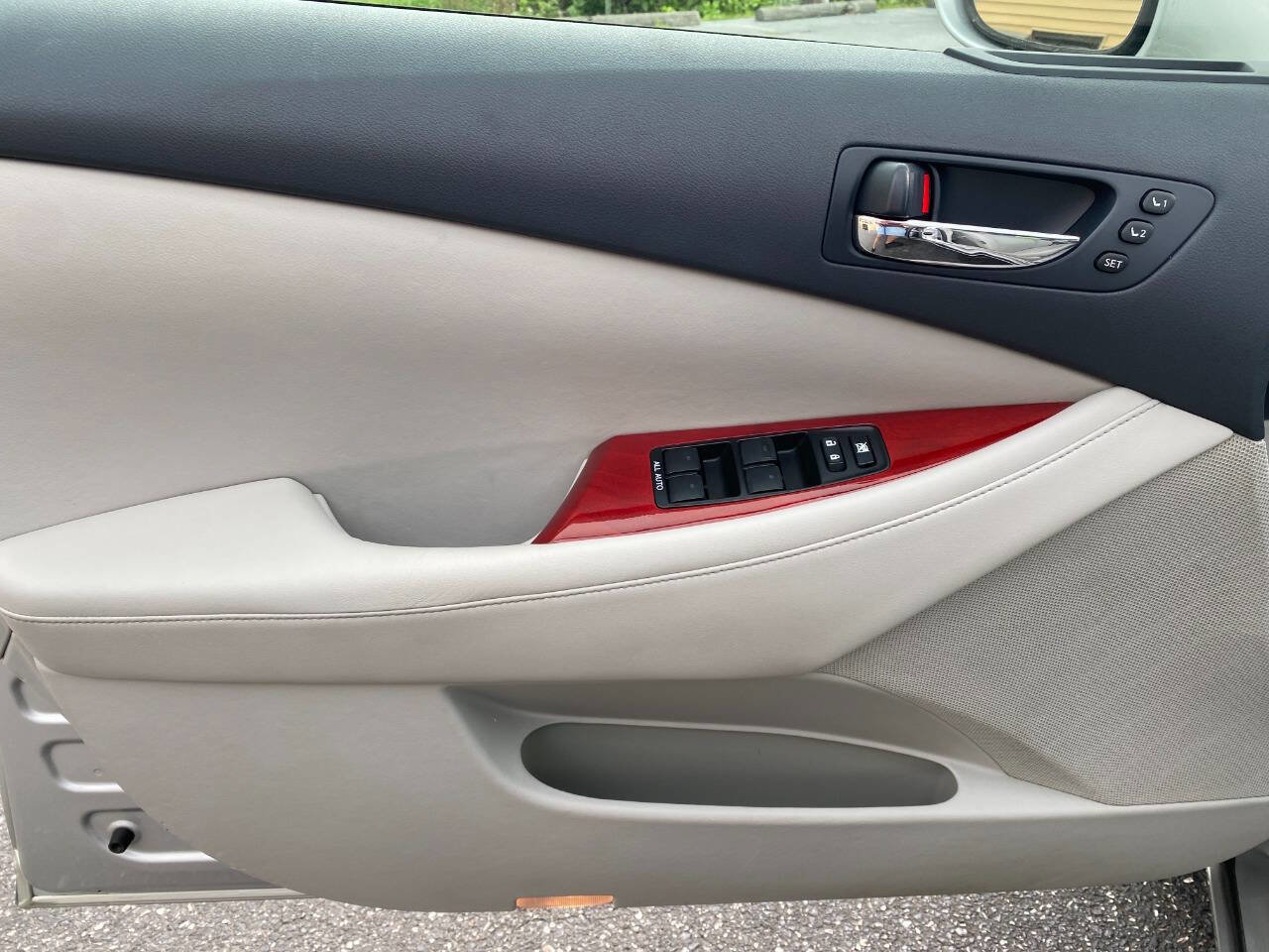 Used 2008 Lexus ES 350 w/ Premium Pkg image 11