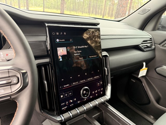 New 2026 GMC Acadia AT4 w/ Luxury Package image 19