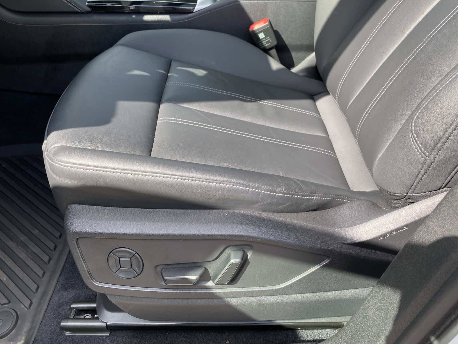 Used 2025 Audi Q5 Premium Plus AWD/4WD image 22