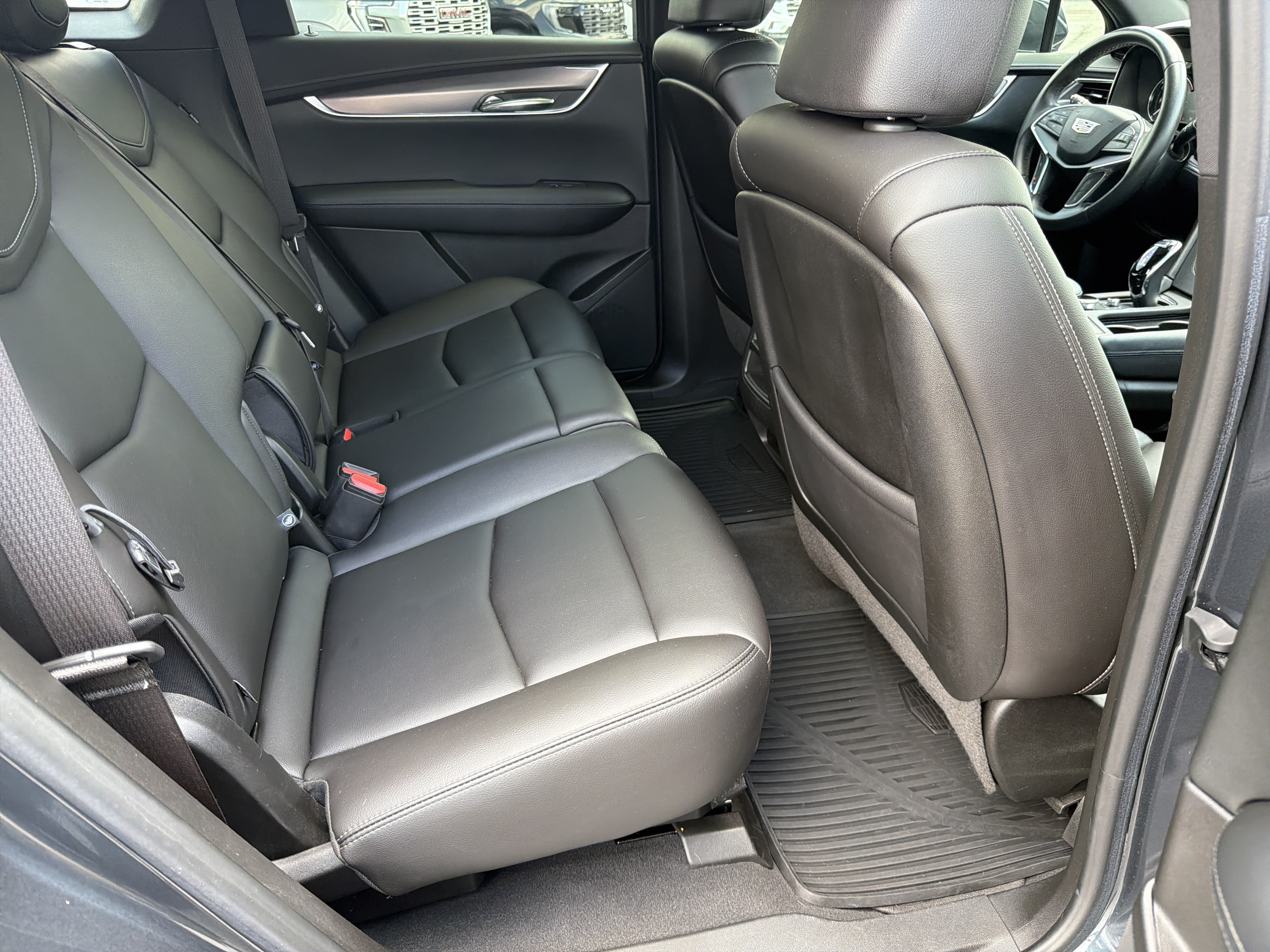 Used 2021 Cadillac XT5 Luxury FWD image 16