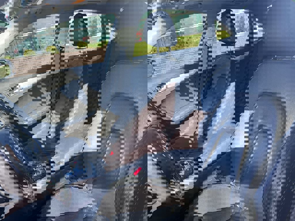 Used 2015 Audi A4 2.0T Premium Plus w/ Technology Package image 10