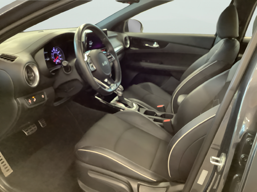 Used 2023 Kia Forte GT-Line w/ GT-Line Technology Package FWD image 13