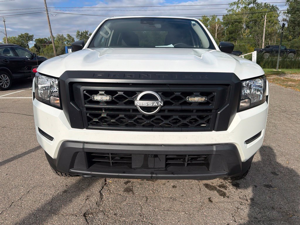 Used 2024 Nissan Frontier S w/ S Utility Package AWD/4WD image 2