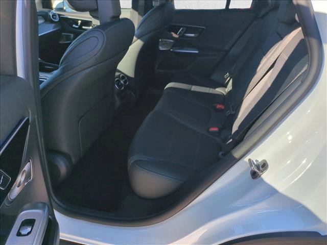 Used 2025 Mercedes-Benz GLC 300 image 19