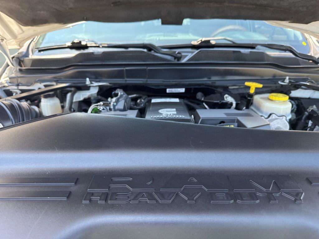 Used 2022 RAM 3500 Limited AWD/4WD image 14