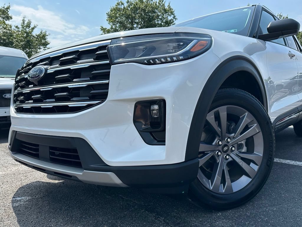 New 2026 Ford Explorer Active w/ Active Comfort Package AWD/4WD image 32