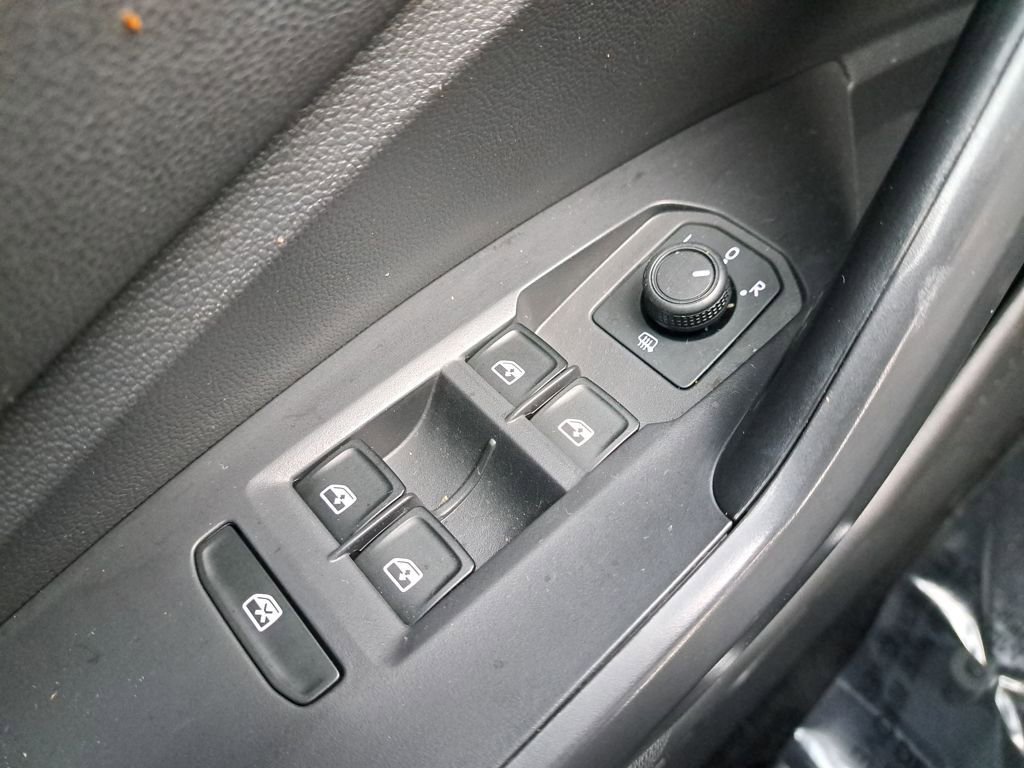 Used 2019 Volkswagen Jetta SE image 26