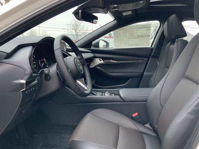 New 2026 MAZDA MAZDA3 Hatchback w/Premium Plus Pkg image 9