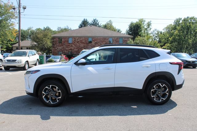 Used 2024 Chevrolet Trax LT w/ Driver Confidence Package FWD image 5