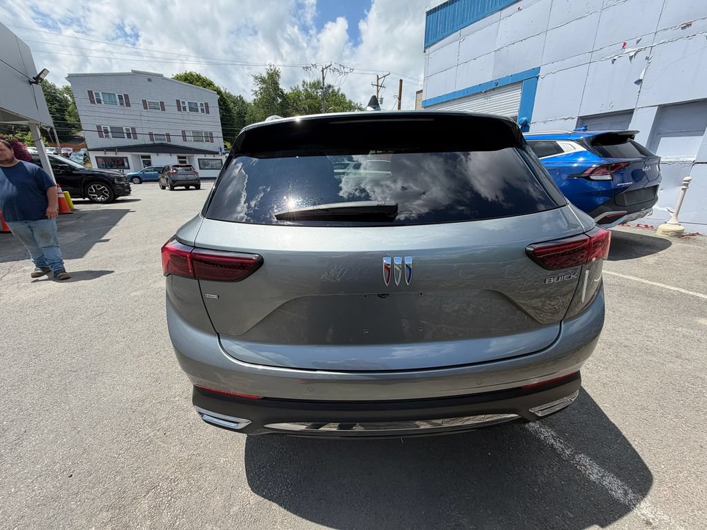 Used 2025 Buick Envision Preferred AWD/4WD image 4