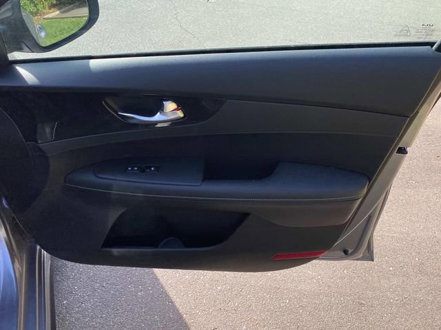 Used 2023 Kia Forte GT-Line image 36