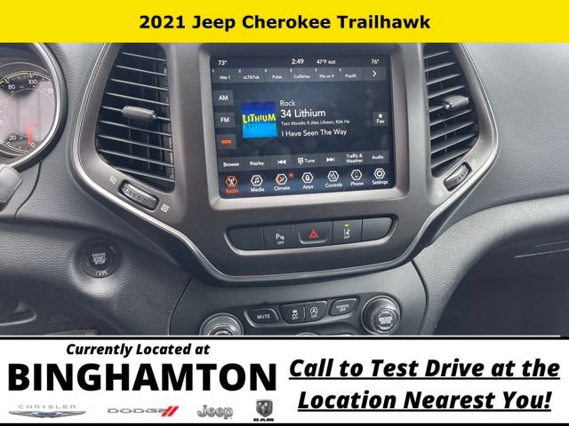 Used 2021 Jeep Cherokee Trailhawk AWD/4WD image 16