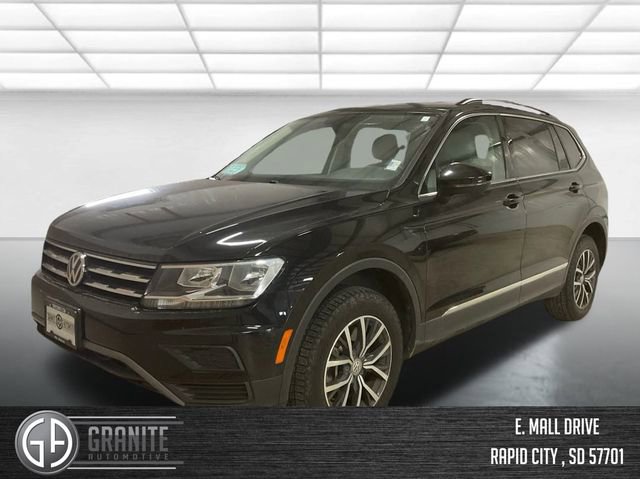 Used 2020 Volkswagen Tiguan SE image 1