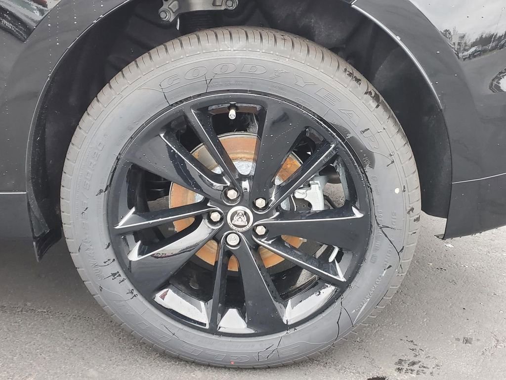 Used 2024 Jaguar F-PACE R-Dynamic S image 5