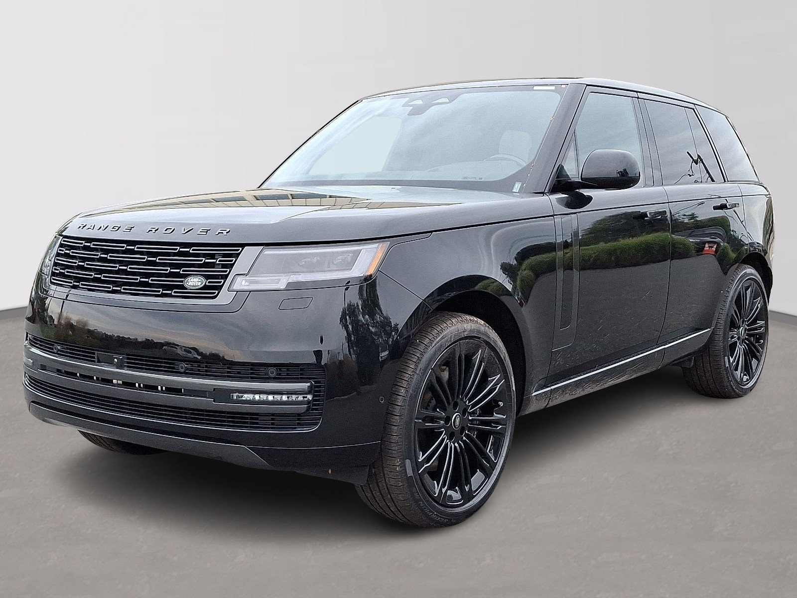 New 2025 Land Rover Range Rover SE