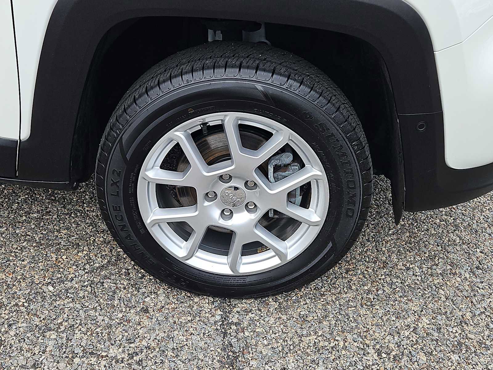 Used 2021 Jeep Renegade Latitude w/ Luxury Group I AWD/4WD image 10