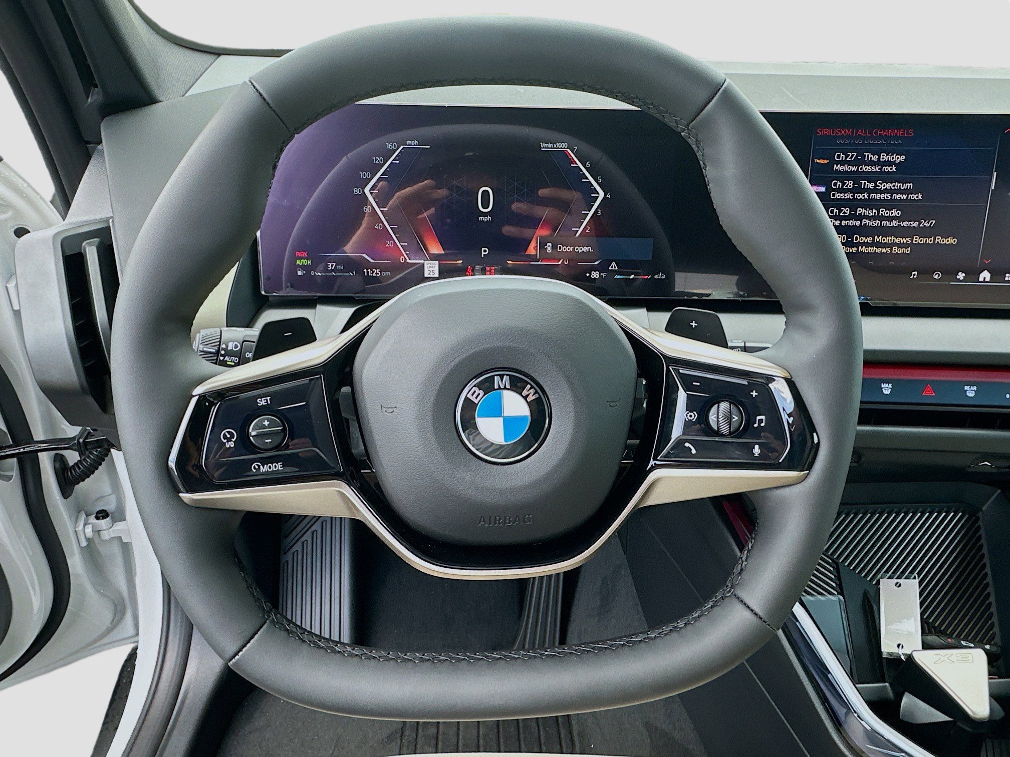 New 2025 BMW X3 xDrive30i w/ Convenience Package image 8