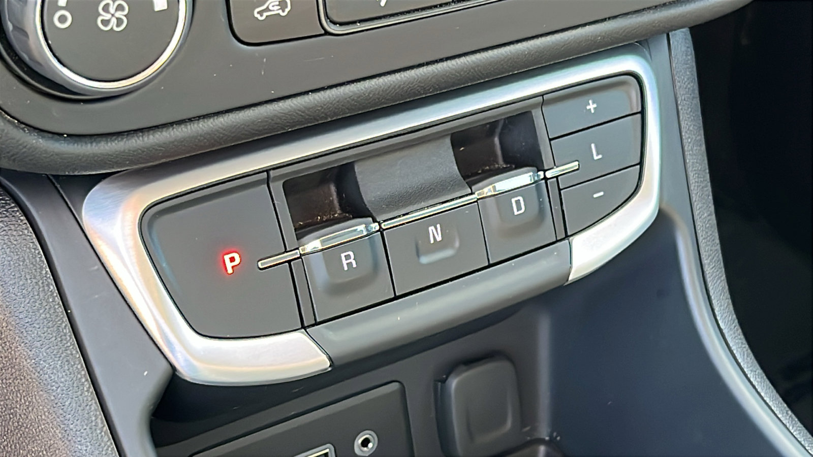 Certified 2024 GMC Terrain SLE image 21