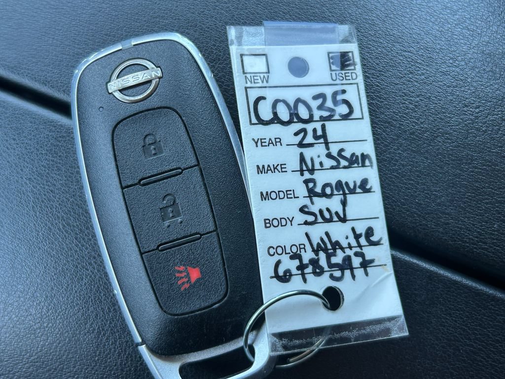 Used 2024 Nissan Rogue S AWD/4WD image 34