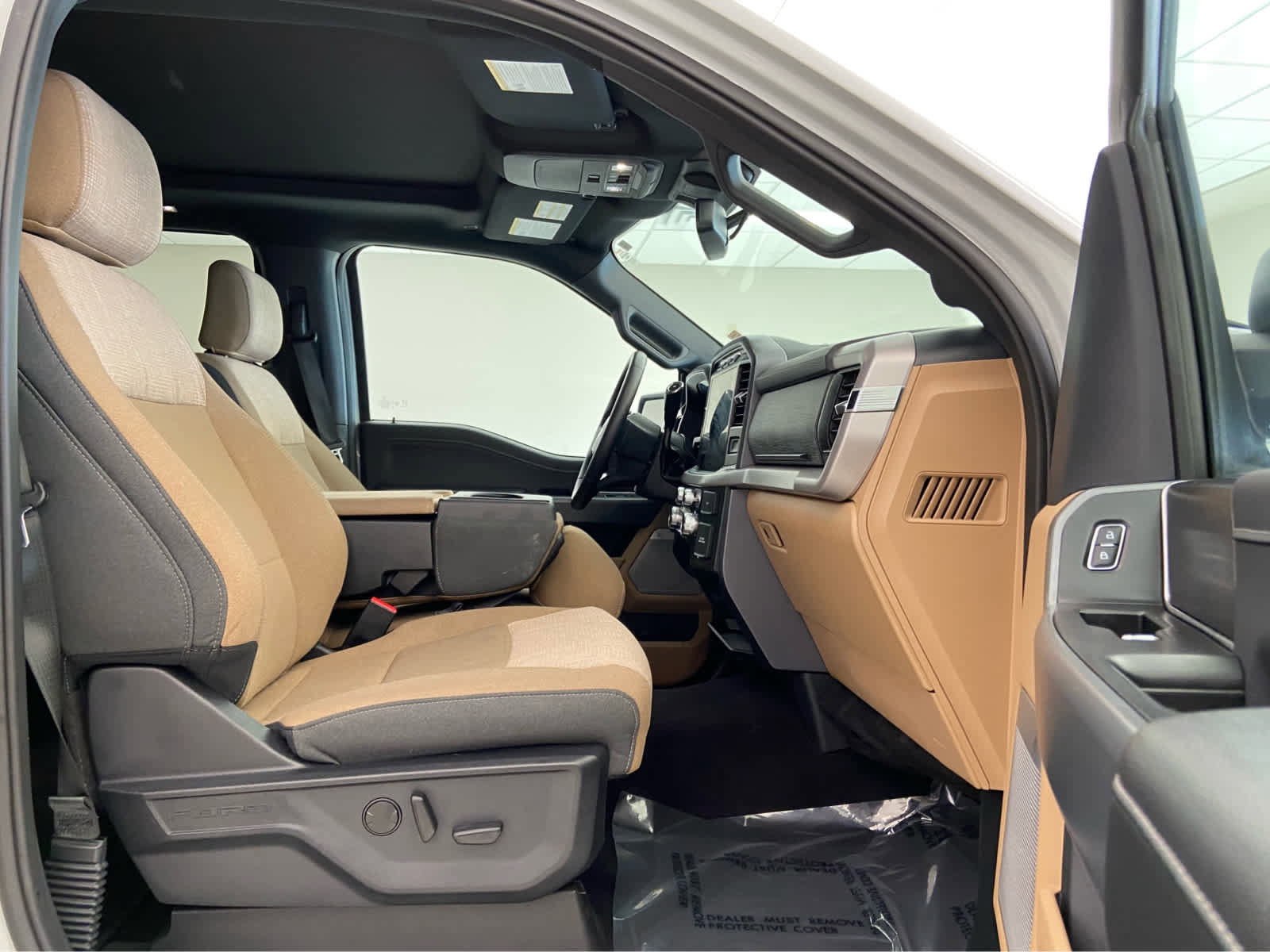 Used 2023 Ford F150 XLT w/ Equipment Group 302A High image 17