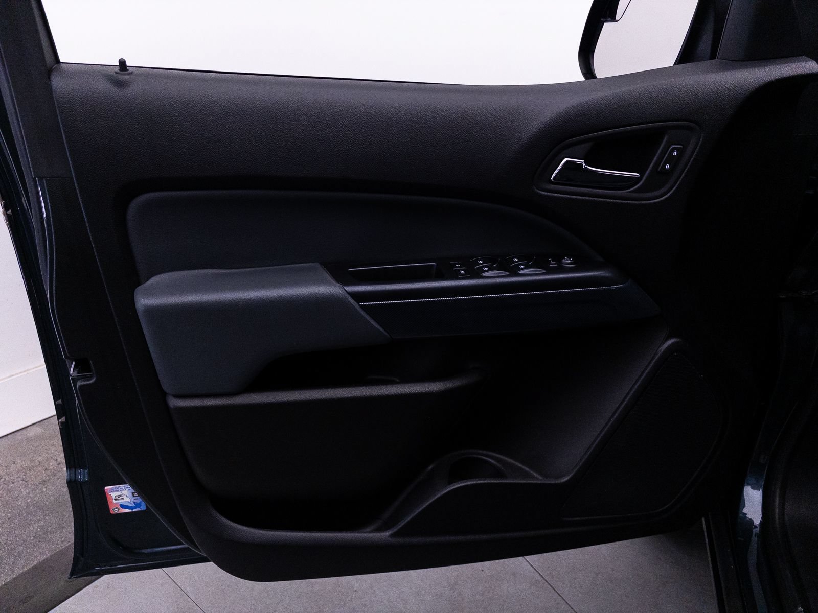 Used 2020 Chevrolet Colorado Z71 AWD/4WD image 19
