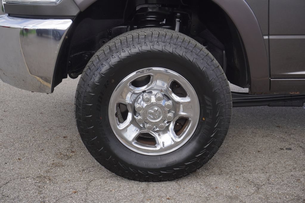 Used 2015 RAM 3500 SLT w/ Luxury Group AWD/4WD image 10