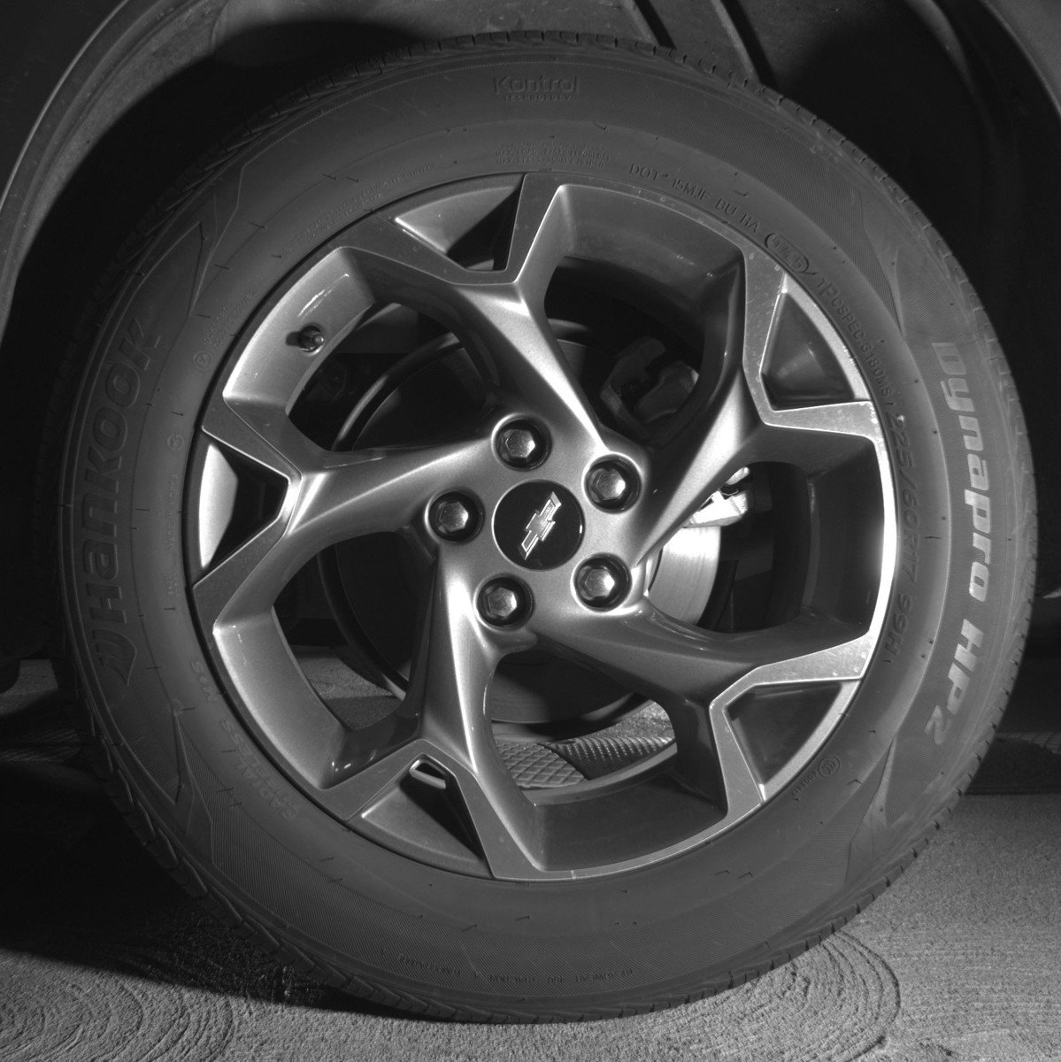 Used 2025 Chevrolet Trax LT FWD image 14