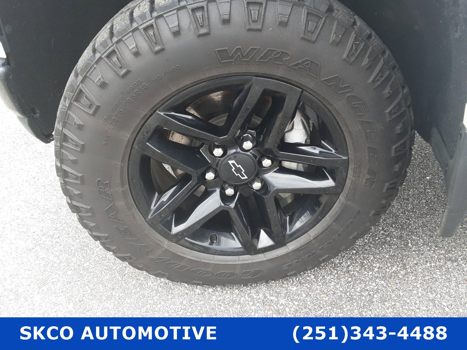 Used 2021 Chevrolet Silverado 1500 LT Trail Boss w/ Convenience Package II image 9