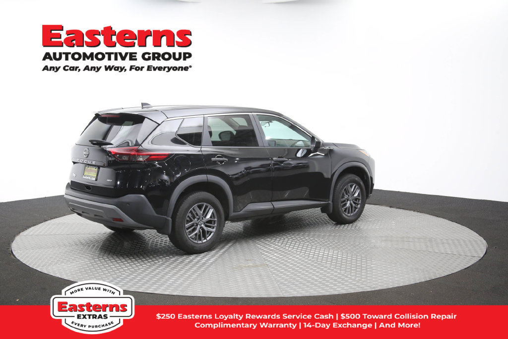 Used 2023 Nissan Rogue S AWD/4WD image 42