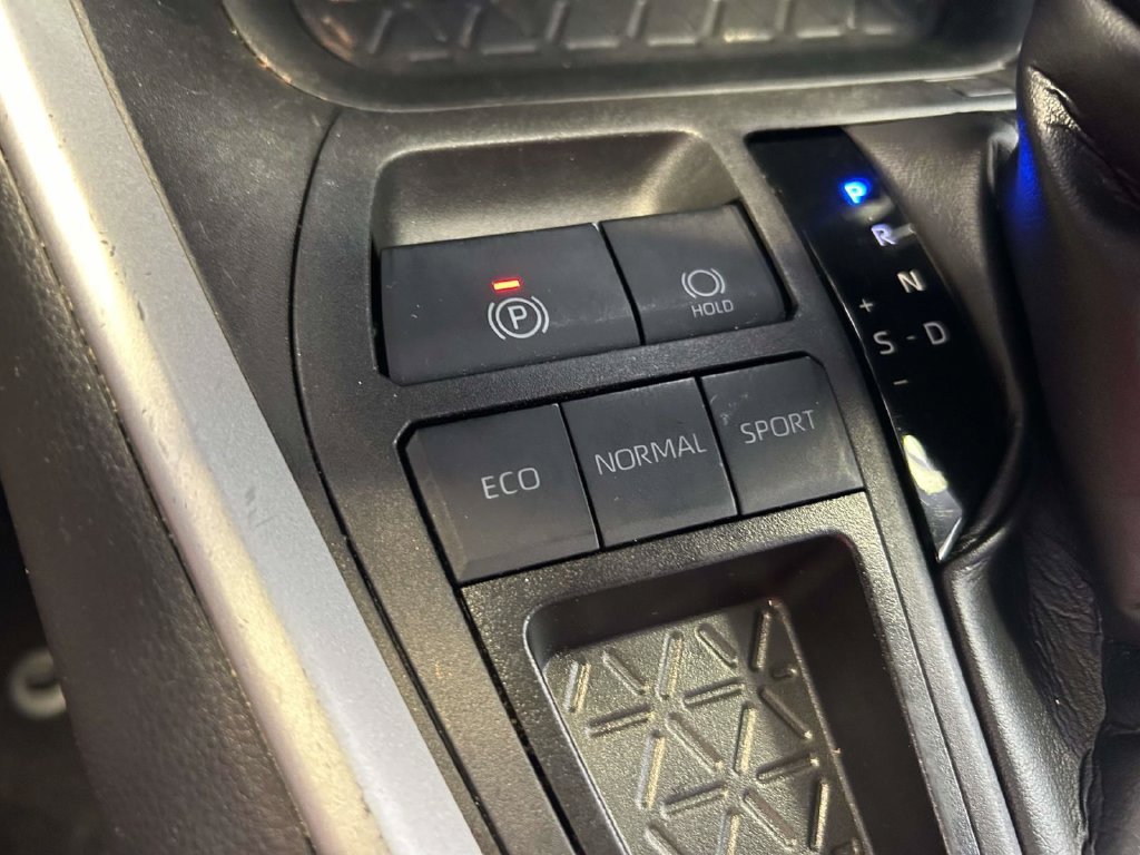 Used 2024 Toyota RAV4 XLE Premium FWD image 22