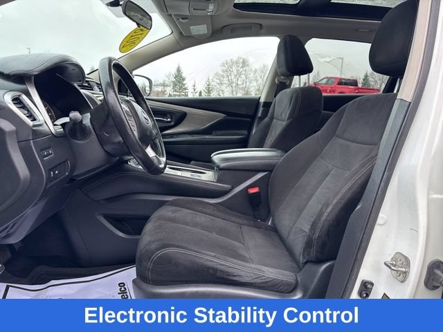 Used 2018 Nissan Murano SV AWD/4WD image 19