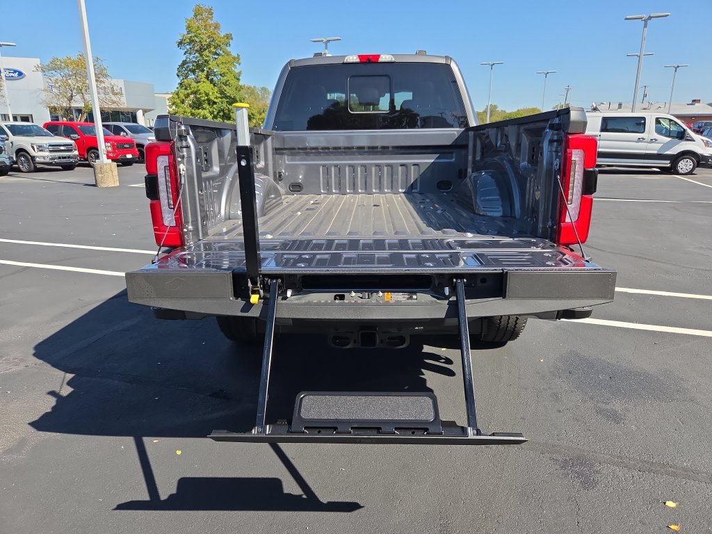 New 2027 Ford F250 Platinum w/ Platinum Plus Package AWD/4WD image 19