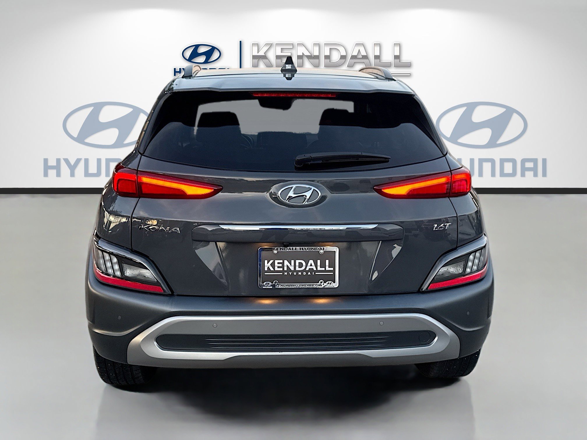 Used 2023 Hyundai Kona Limited w/ Cargo Package image 5