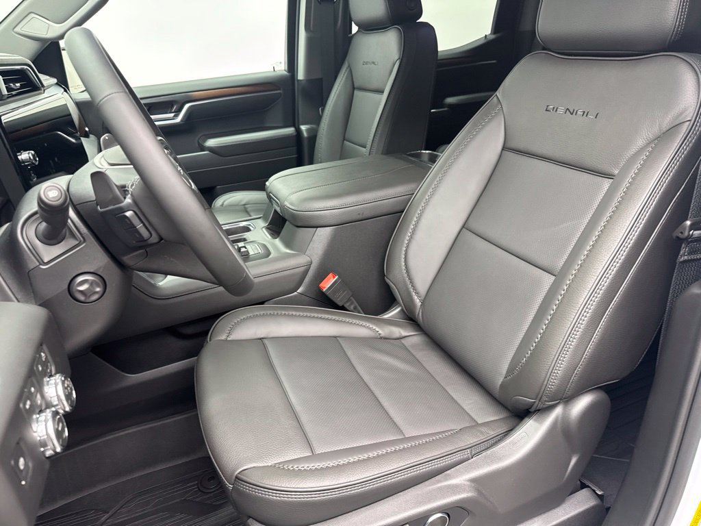 New 2026 GMC Sierra 1500 Denali w/ Technology Package AWD/4WD image 8