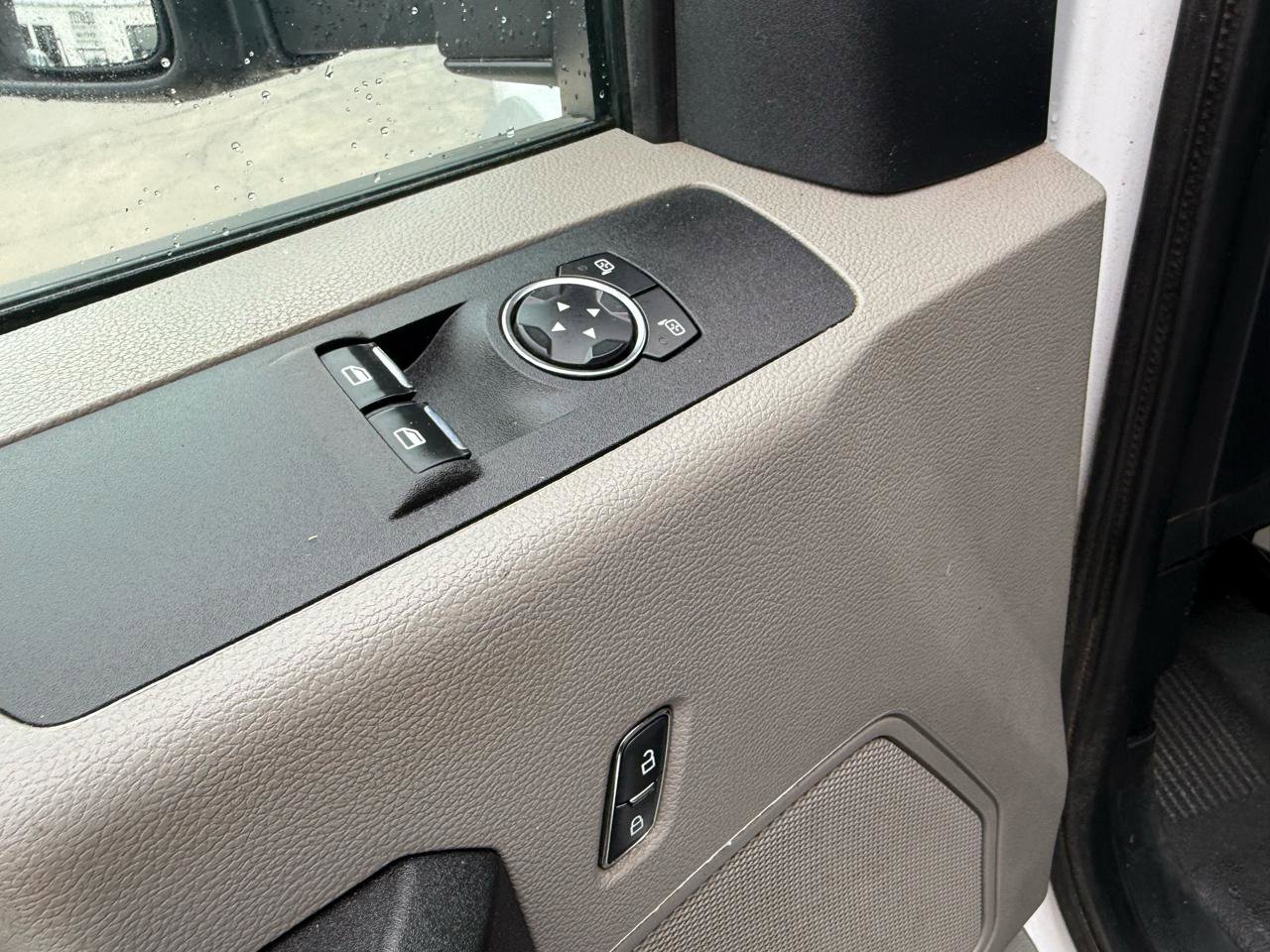 Used 2021 Ford F550 4x4 Regular Cab Super Duty w/ Power Equipment Group image 23