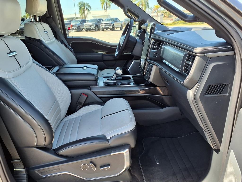 Used 2024 Ford F150 Lightning Platinum AWD/4WD image 13