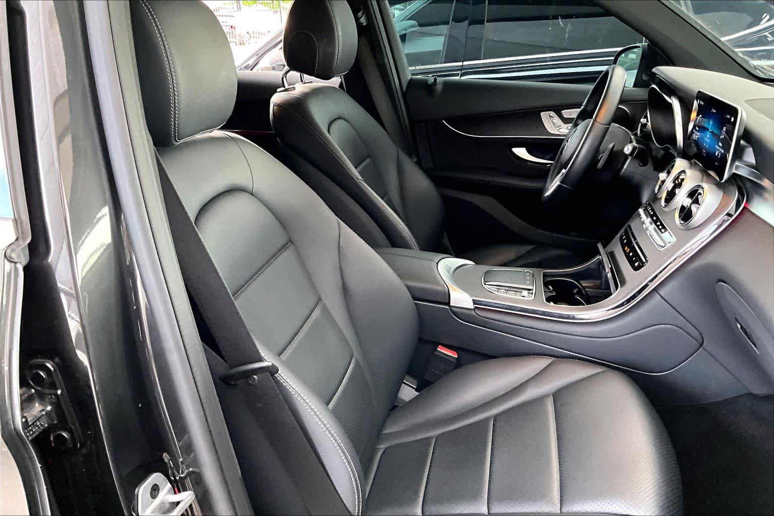 Certified 2022 Mercedes-Benz GLC 300 image 9