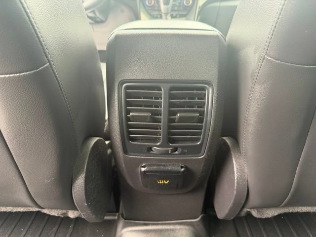 Used 2018 Ford C-MAX Titanium FWD image 32