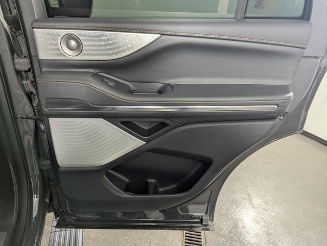 Used 2025 Lincoln Navigator Black Label image 23