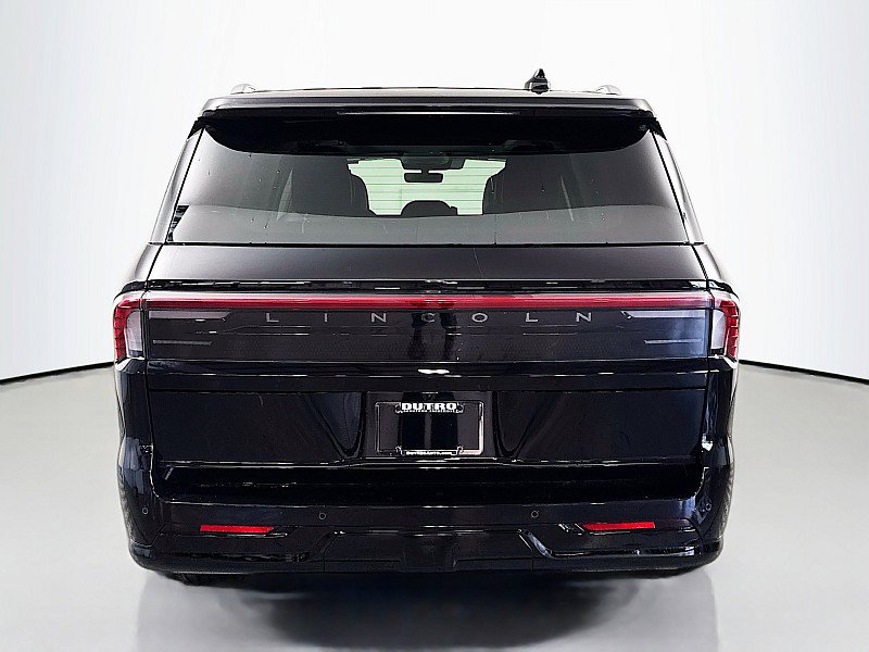 New 2025 Lincoln Navigator L Reserve image 6