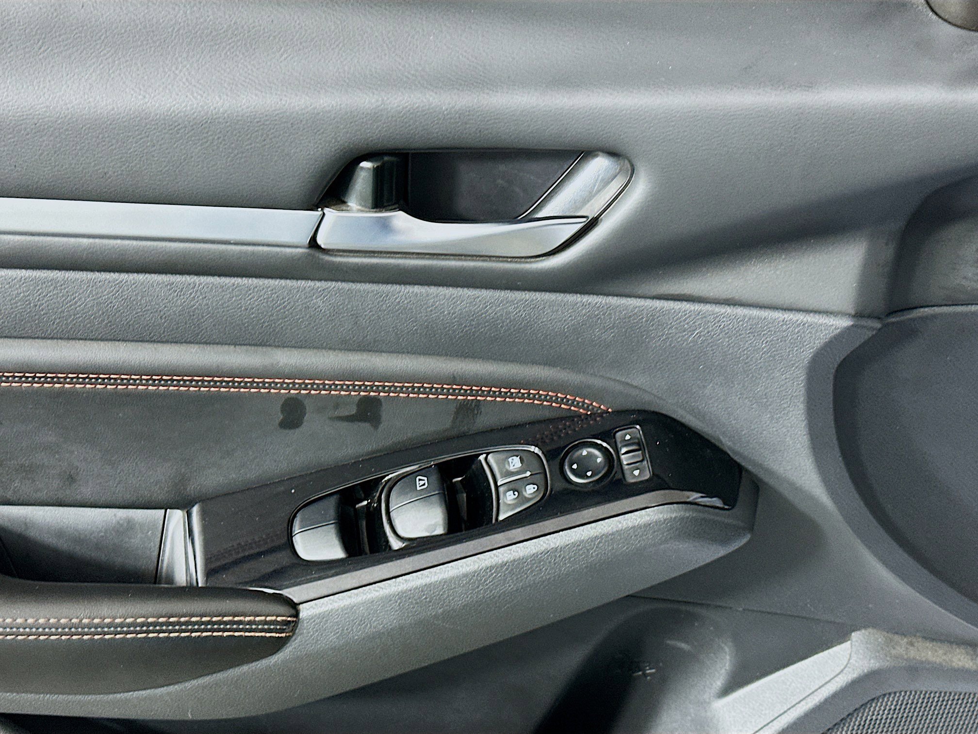 Used 2023 Nissan Altima 2.5 SR image 15