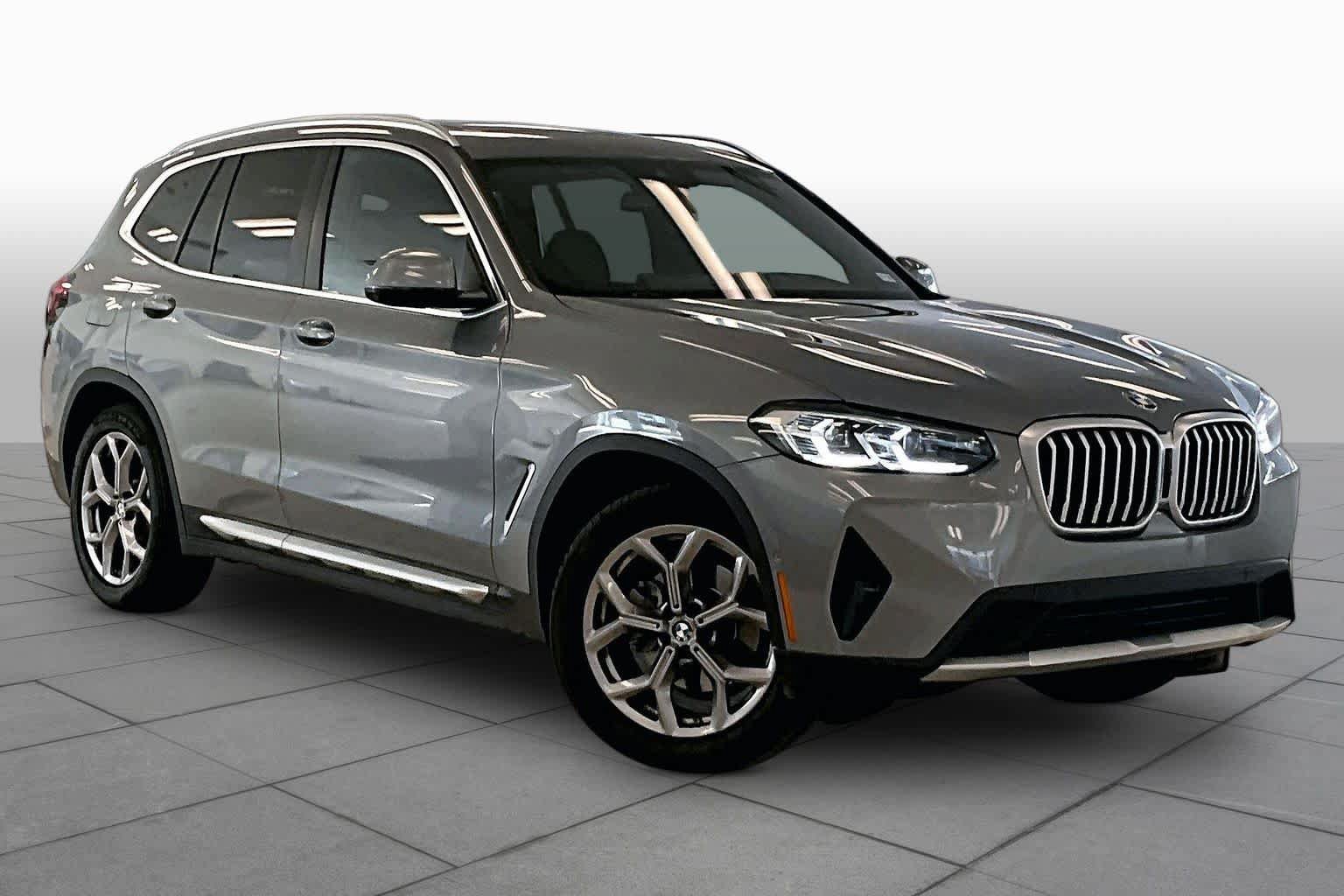 Used 2023 BMW X3 sDrive30i w/ Premium Package w/ZPA RWD image 2