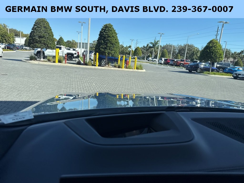 Certified 2024 BMW X7 xDrive40i w/ M Sport Package image 31