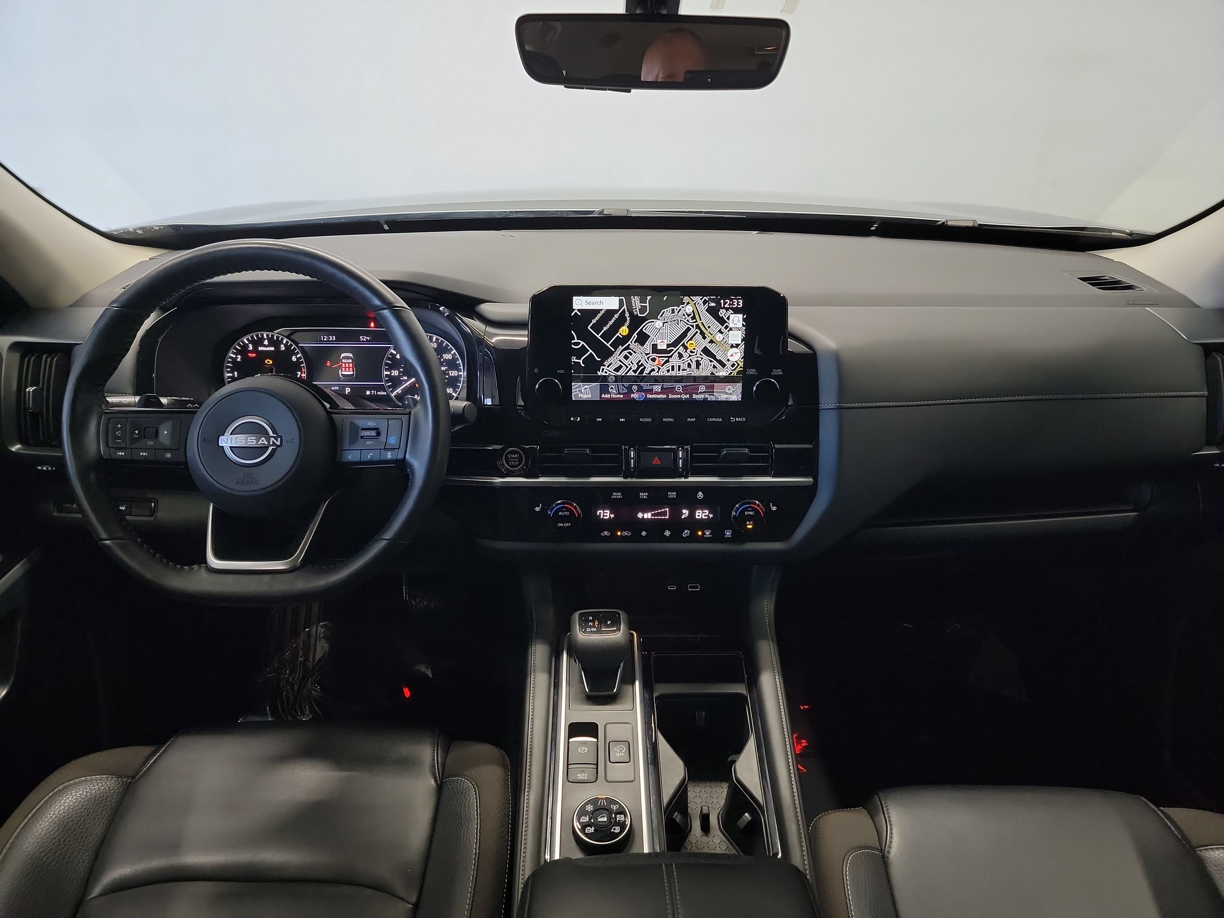 Used 2024 Nissan Pathfinder SL AWD/4WD image 15