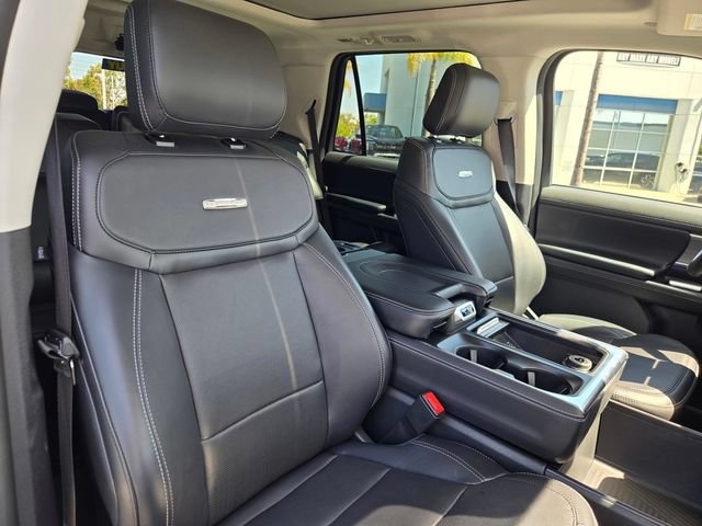 Certified 2025 Ford Expedition Platinum AWD/4WD image 17